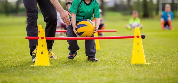 快船险胜勇士！祖巴茨阻碍伦纳德发挥，4配角齐爆，大洛效果明显